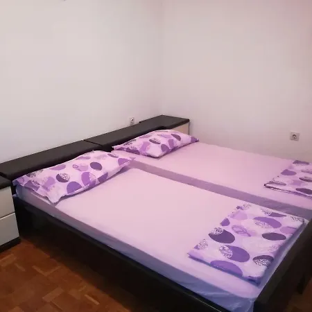 Apartment Apartman Istron